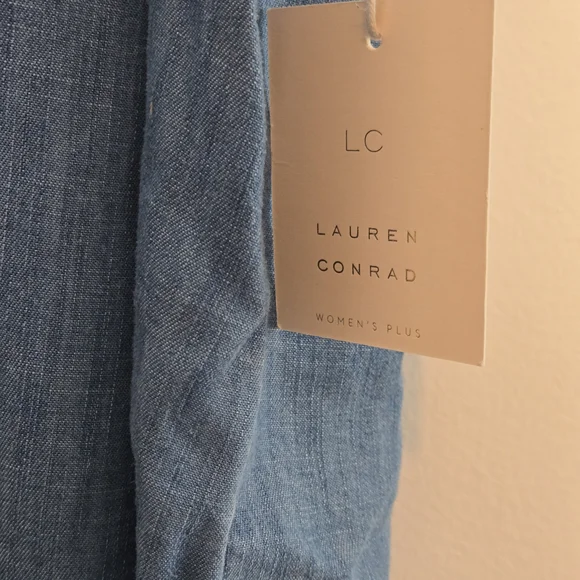 LC Lauren Conrad Blue Short Sleeve Denim Top - Picture 4 of 6
